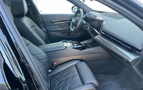 BMW 5 серия, 2024 год, 8 400 000 рублей, 15 фотография