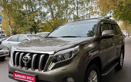 Toyota Land Cruiser Prado 150 рестайлинг 2, 2015 год, 3 900 000 рублей, 2 фотография