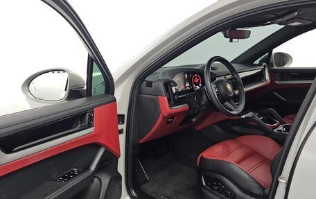 Porsche Cayenne III, 2025 год, 15 940 000 рублей, 3 фотография