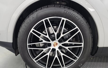 Porsche Cayenne III, 2025 год, 15 940 000 рублей, 6 фотография