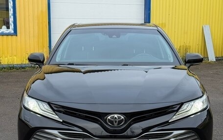 Toyota Camry, 2018 год, 3 100 000 рублей, 1 фотография