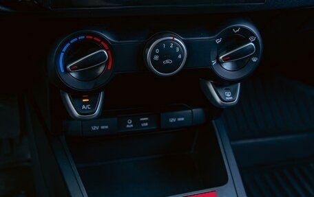 KIA Rio IV, 2019 год, 1 045 000 рублей, 15 фотография