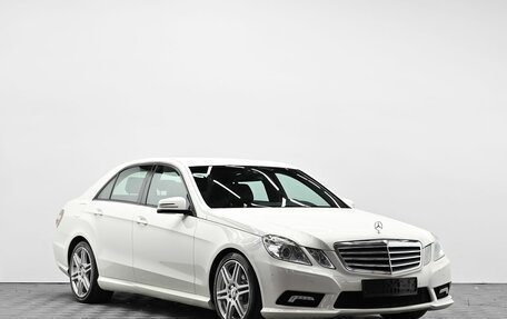 Mercedes-Benz E-Класс, 2012 год, 1 295 000 рублей, 2 фотография