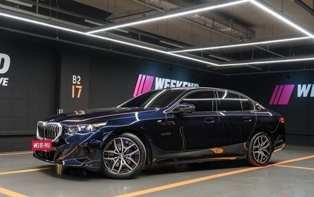 BMW 5 серия, 2025 год, 5 887 880 рублей, 8 фотография