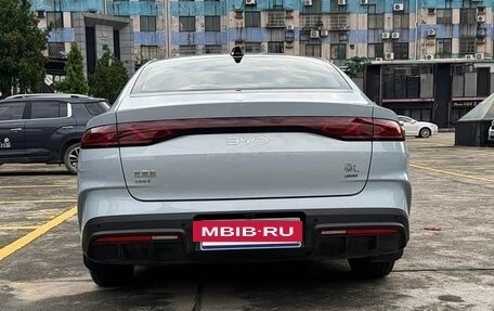 BYD Qin, 2025 год, 2 420 000 рублей, 6 фотография