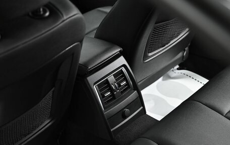 BMW 3 серия, 2018 год, 1 645 000 рублей, 16 фотография