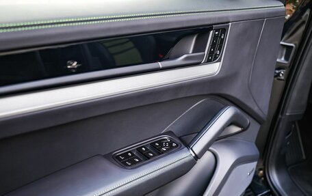 Porsche Cayenne III, 2025 год, 19 495 000 рублей, 8 фотография