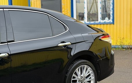 Toyota Camry, 2018 год, 3 100 000 рублей, 5 фотография