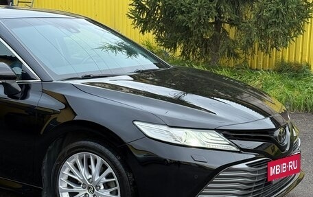 Toyota Camry, 2018 год, 3 100 000 рублей, 4 фотография