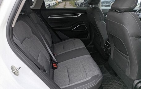 Geely Emgrand, 2024 год, 1 595 000 рублей, 10 фотография