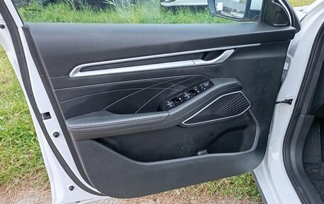 Geely Emgrand, 2024 год, 1 595 000 рублей, 9 фотография