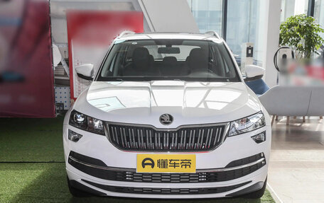 Skoda Karoq I, 2025 год, 3 220 000 рублей, 2 фотография