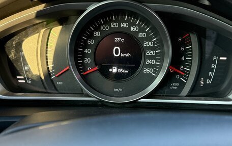 Volvo V40 Cross Country I, 2013 год, 1 350 000 рублей, 10 фотография