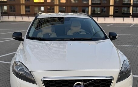 Volvo V40 Cross Country I, 2013 год, 1 350 000 рублей, 2 фотография