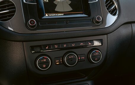 Volkswagen Tiguan I, 2015 год, 1 295 000 рублей, 14 фотография