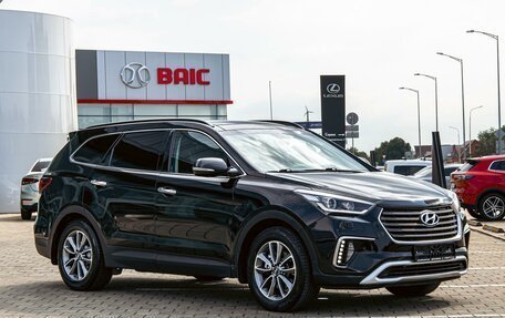 Hyundai Santa Fe III рестайлинг, 2018 год, 2 095 000 рублей, 3 фотография