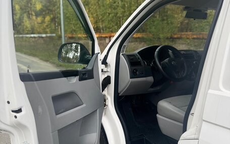 Volkswagen Transporter T5 рестайлинг, 2013 год, 1 500 000 рублей, 12 фотография