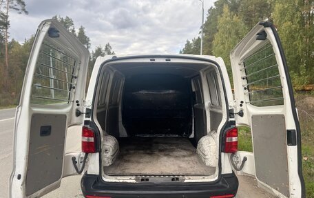 Volkswagen Transporter T5 рестайлинг, 2013 год, 1 500 000 рублей, 8 фотография
