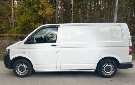 Volkswagen Transporter T5 рестайлинг, 2013 год, 1 500 000 рублей, 4 фотография