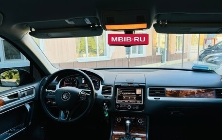 Volkswagen Touareg III, 2011 год, 2 050 000 рублей, 8 фотография