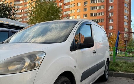 Peugeot Partner II рестайлинг 2, 2012 год, 560 000 рублей, 2 фотография