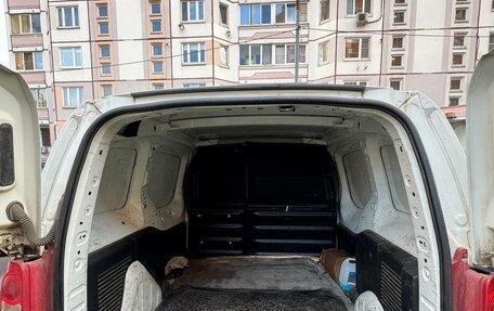 Peugeot Partner II рестайлинг 2, 2012 год, 560 000 рублей, 18 фотография