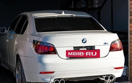 BMW 5 серия, 2004 год, 3 200 000 рублей, 31 фотография