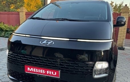 Hyundai Staria, 2021 год, 3 890 000 рублей, 1 фотография