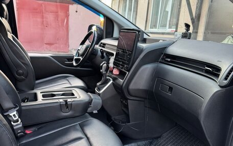 Hyundai Staria, 2021 год, 3 890 000 рублей, 8 фотография