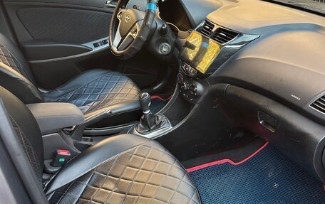 Hyundai Solaris II рестайлинг, 2011 год, 630 000 рублей, 11 фотография