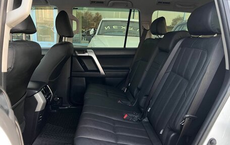 Toyota Land Cruiser Prado 150 рестайлинг 2, 2017 год, 4 650 000 рублей, 8 фотография