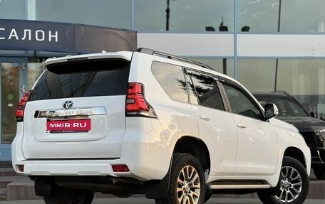 Toyota Land Cruiser Prado 150 рестайлинг 2, 2017 год, 4 650 000 рублей, 3 фотография