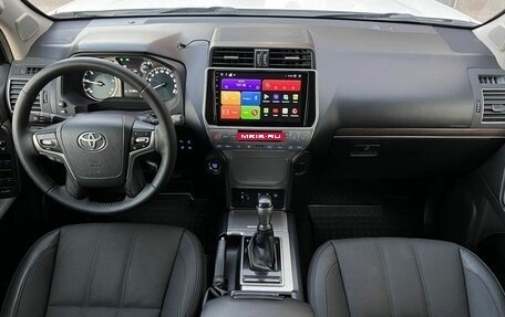 Toyota Land Cruiser Prado 150 рестайлинг 2, 2017 год, 4 650 000 рублей, 9 фотография