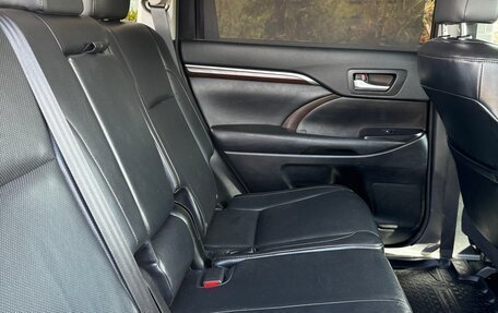 Toyota Highlander III, 2014 год, 2 750 000 рублей, 19 фотография