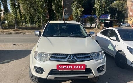 Mitsubishi Pajero Sport II рестайлинг, 2013 год, 1 250 000 рублей, 3 фотография