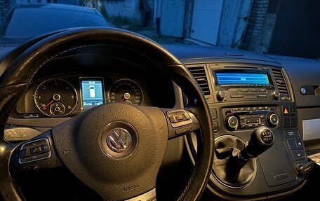 Volkswagen Multivan T5, 2012 год, 2 250 000 рублей, 14 фотография
