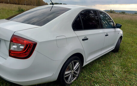 Skoda Rapid I, 2014 год, 700 000 рублей, 2 фотография