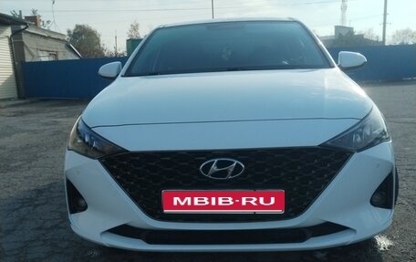 Hyundai Solaris II рестайлинг, 2020 год, 1 230 000 рублей, 1 фотография