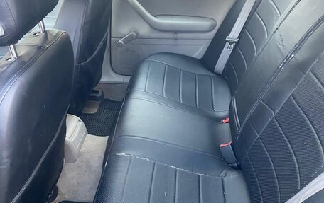 Audi A4, 2004 год, 330 000 рублей, 6 фотография