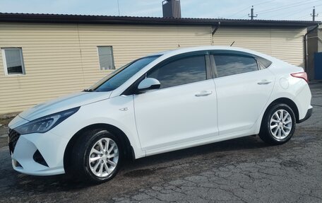 Hyundai Solaris II рестайлинг, 2020 год, 1 230 000 рублей, 2 фотография