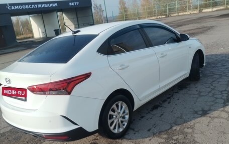 Hyundai Solaris II рестайлинг, 2020 год, 1 230 000 рублей, 7 фотография