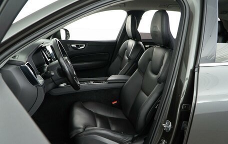 Volvo XC60 II, 2018 год, 2 987 055 рублей, 11 фотография
