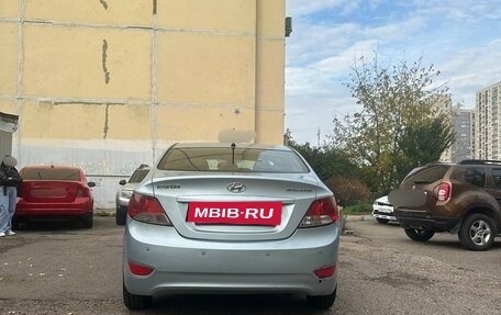Hyundai Solaris II рестайлинг, 2011 год, 530 000 рублей, 4 фотография