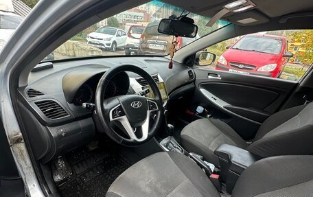 Hyundai Solaris II рестайлинг, 2011 год, 530 000 рублей, 6 фотография
