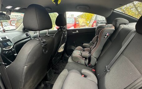 Hyundai Solaris II рестайлинг, 2011 год, 530 000 рублей, 8 фотография