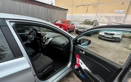 Hyundai Solaris II рестайлинг, 2011 год, 530 000 рублей, 9 фотография