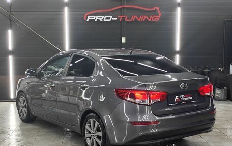 KIA Rio III рестайлинг, 2015 год, 935 000 рублей, 2 фотография