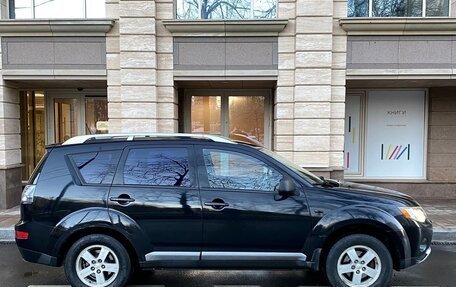 Mitsubishi Outlander III рестайлинг 3, 2007 год, 1 150 000 рублей, 4 фотография