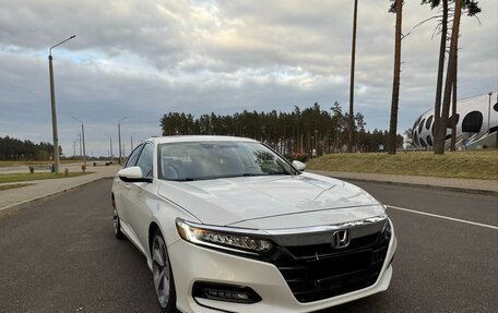 Honda Accord IX рестайлинг, 2018 год, 2 000 000 рублей, 2 фотография
