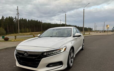 Honda Accord IX рестайлинг, 2018 год, 2 000 000 рублей, 4 фотография